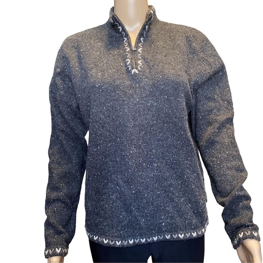 Women’s Grey Woolrich 1/4 Zip Embroidered Sweater Size Medium